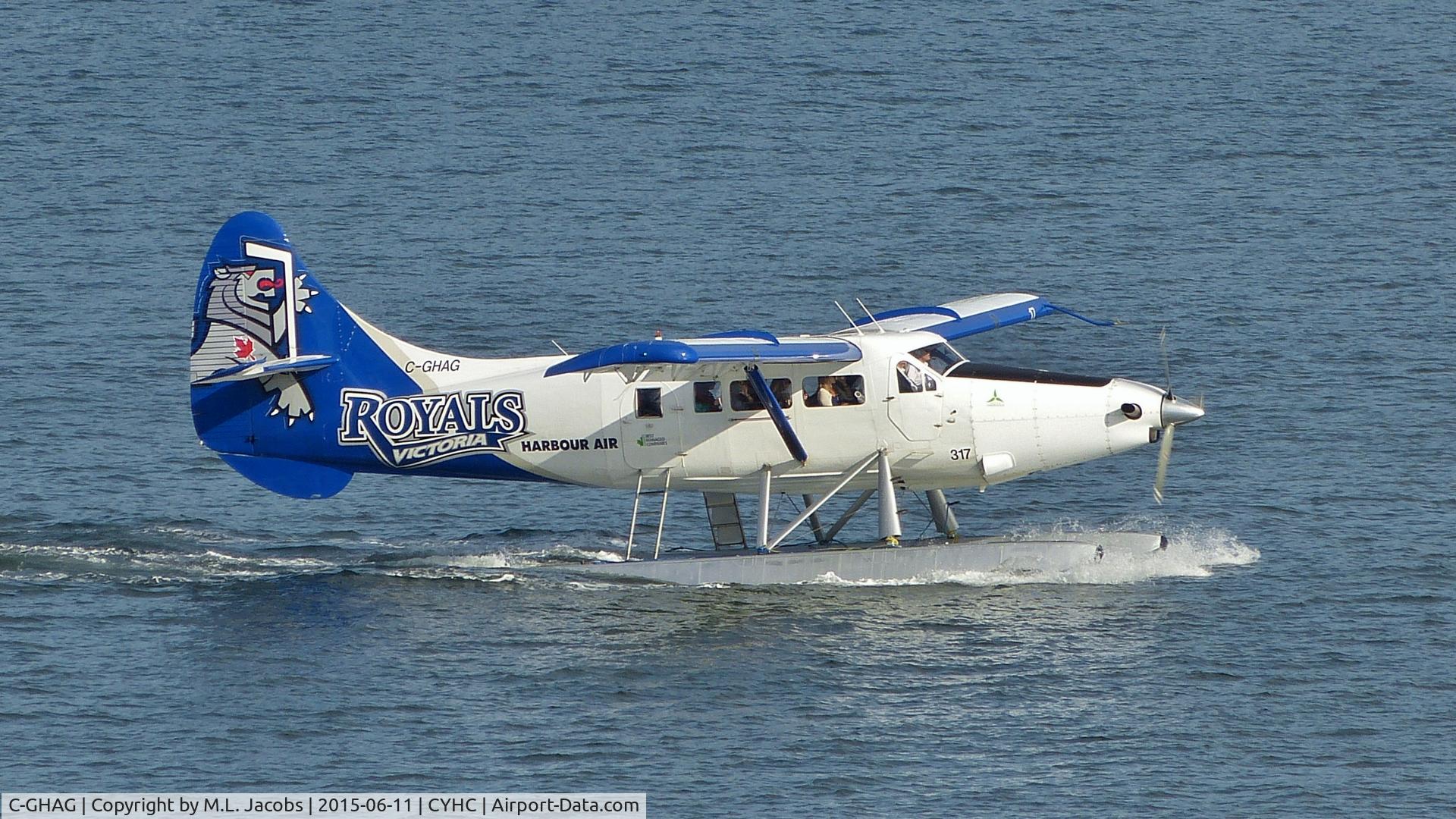 C-GHAG, 1957 De Havilland Canada DHC-3 Turbo Otter C/N 214, Harbour Air #317 taxiing for takeoff from Coal Harbour.