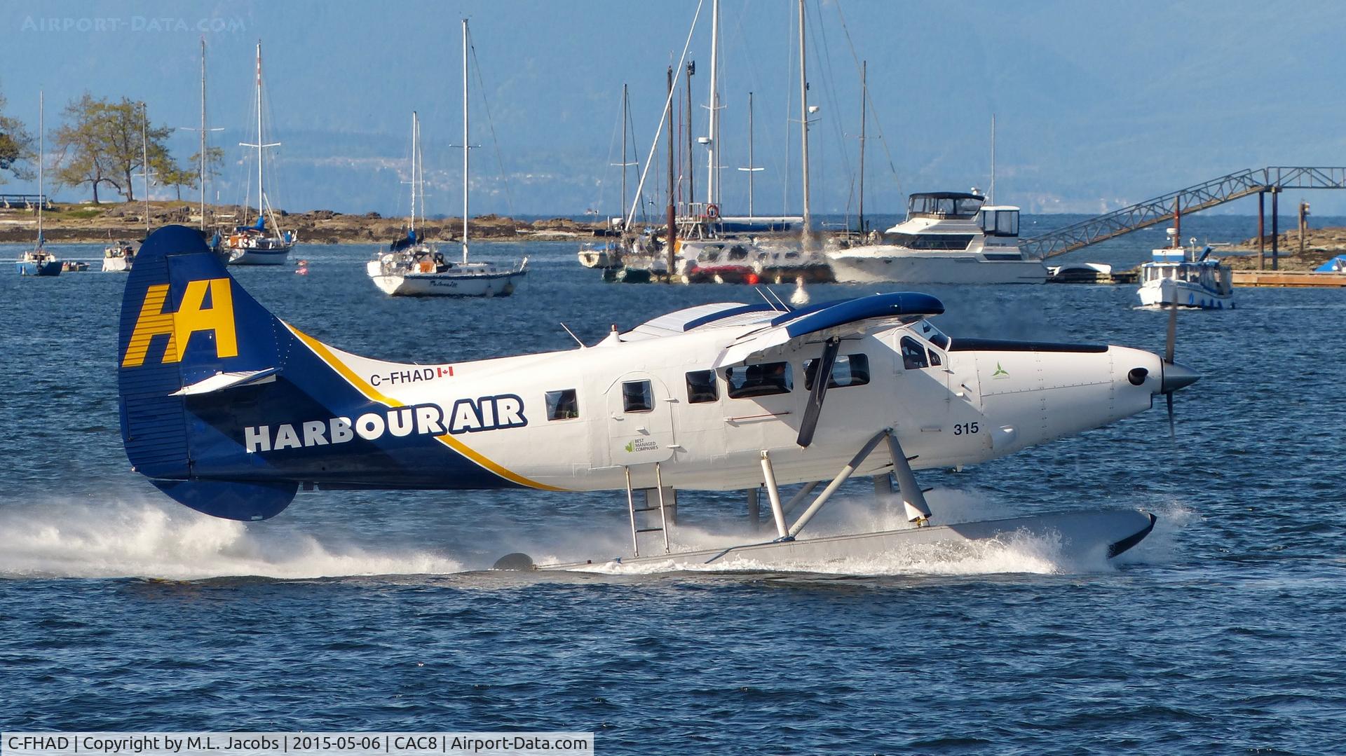 C-FHAD, 1956 De Havilland Canada DHC-3T Vazar Turbine Otter Otter C/N 119, Harbour Air #316 taking off in Nanaimo Harbour.
