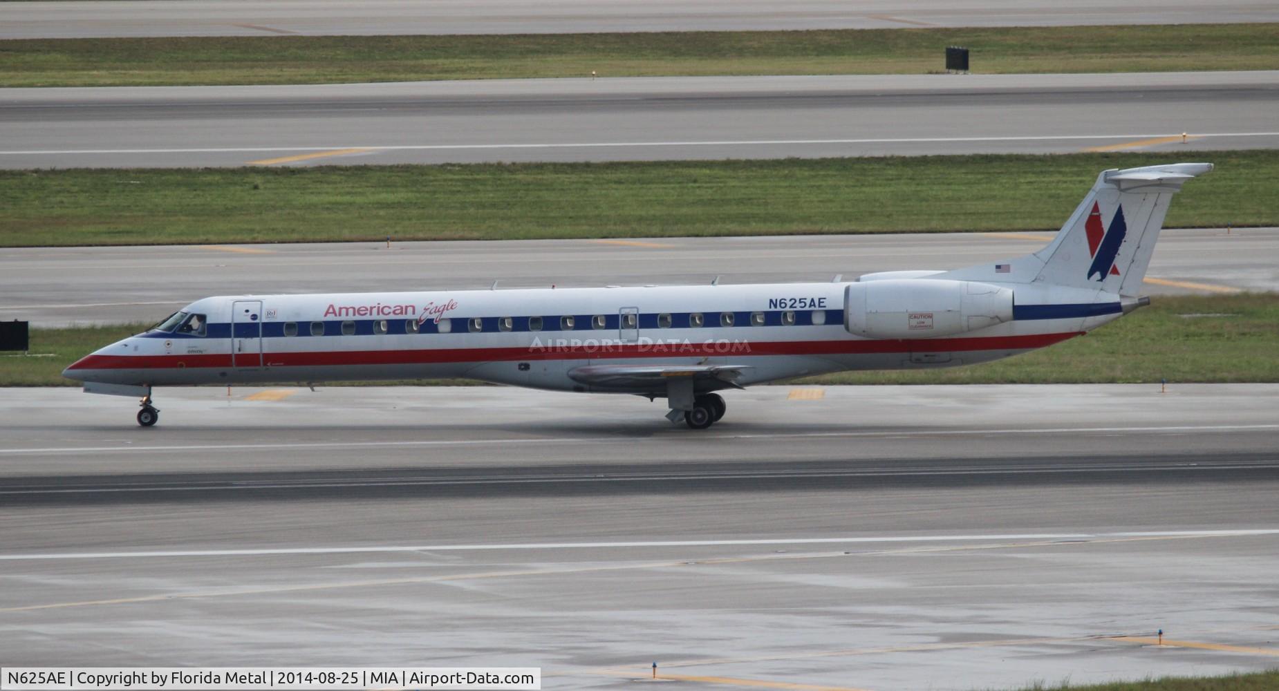N625AE, 1999 Embraer ERJ-145LR (EMB-145LR) C/N 145115, Eagle