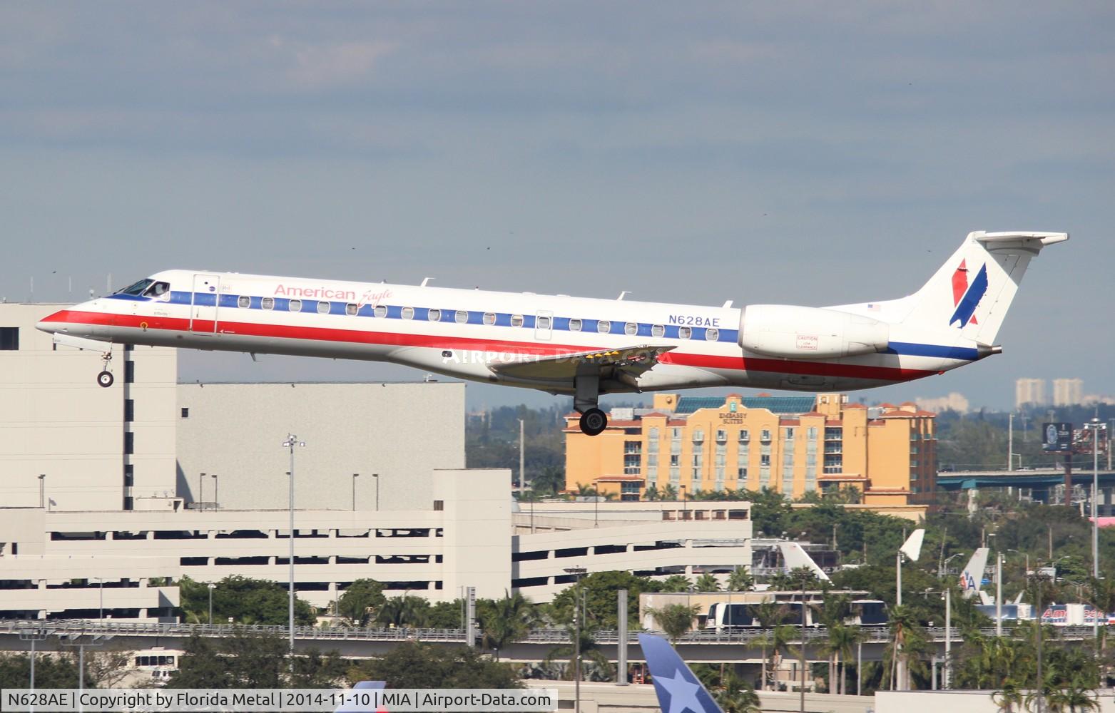 N628AE, 1999 Embraer ERJ-145LR (EMB-145LR) C/N 145124, Eagle E145