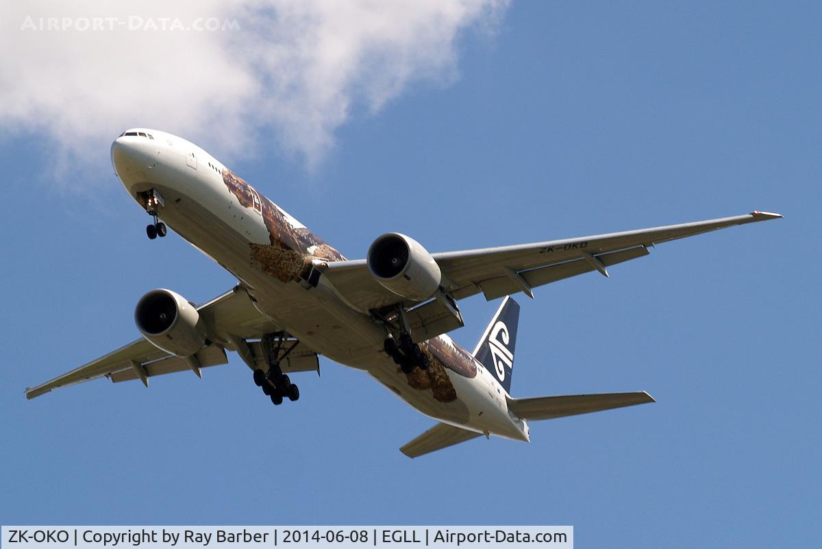 ZK-OKO, 2011 Boeing 777-306/ER C/N 38407, Boeing 777-319ER [38407] (Air New Zealand) Home~G 08/06/2014. On approach 27R.