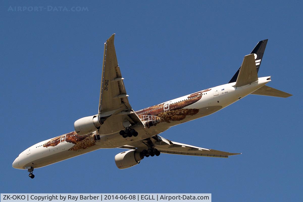 ZK-OKO, 2011 Boeing 777-306/ER C/N 38407, Boeing 777-319ER [38407] (Air New Zealand) Home~G 08/06/2014. On approach 27R.