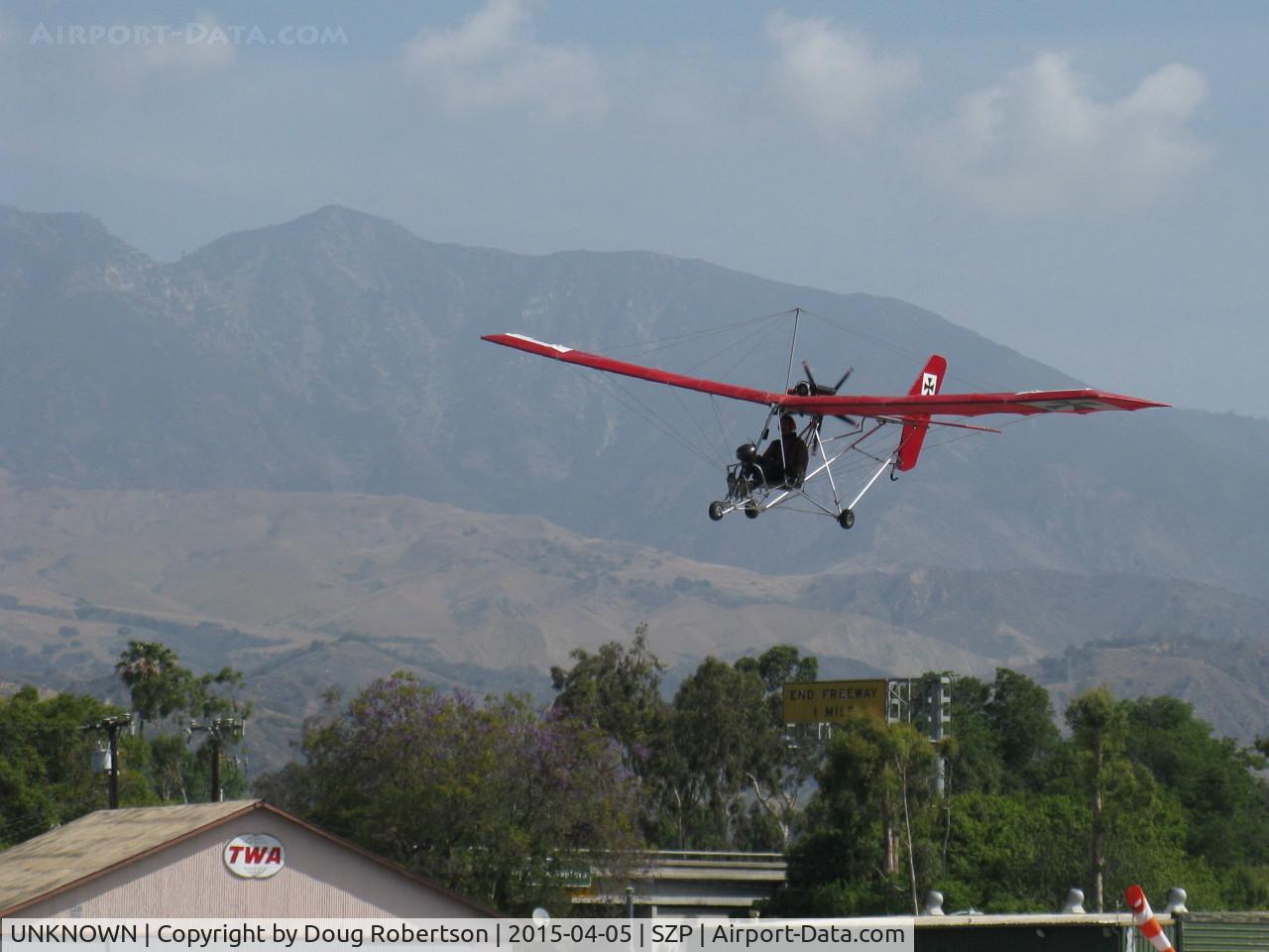 UNKNOWN, Ultralights various C/N Unknown, Unknown Unregistered Ultralight on final for Rwy 22