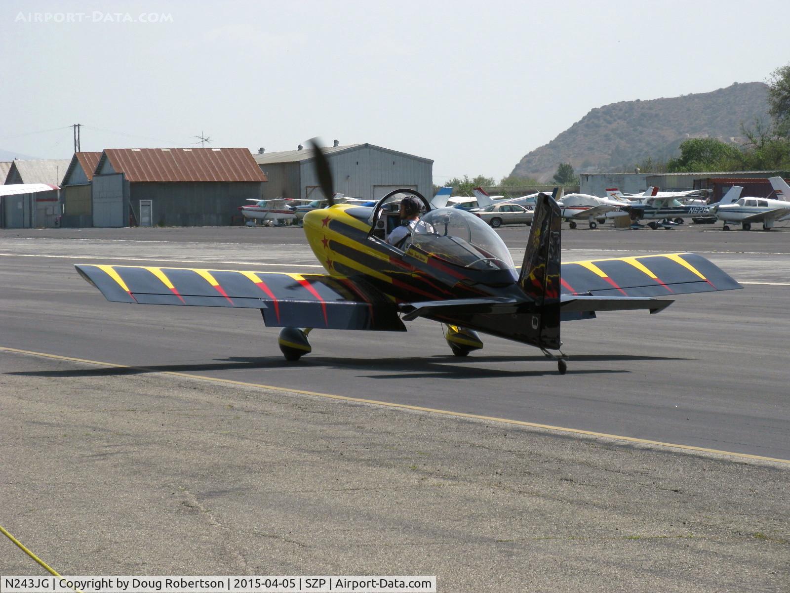 N243JG, 2001 Vans RV-8 C/N 80669, 2001 Grubbs VAN's RV-8, Lycoming IO-360, taxi to Rwy 22