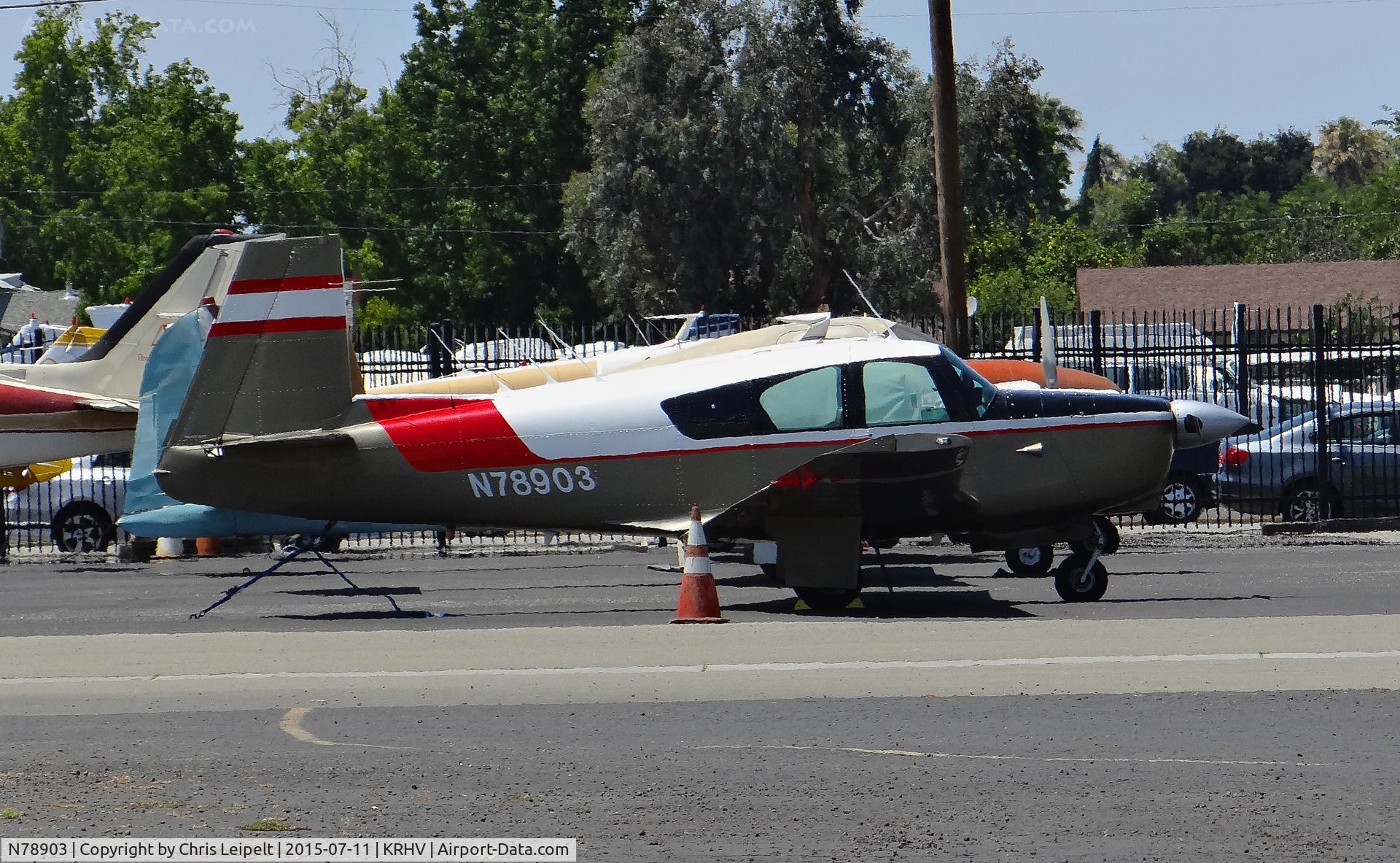 N78903, 1961 Mooney M20B Mark 21 C/N 1917, A transient 1961 Mooney M20B (TRACY, CA) parked near Aero Dynamic Aviation at Reid Hillview Airport, CA.