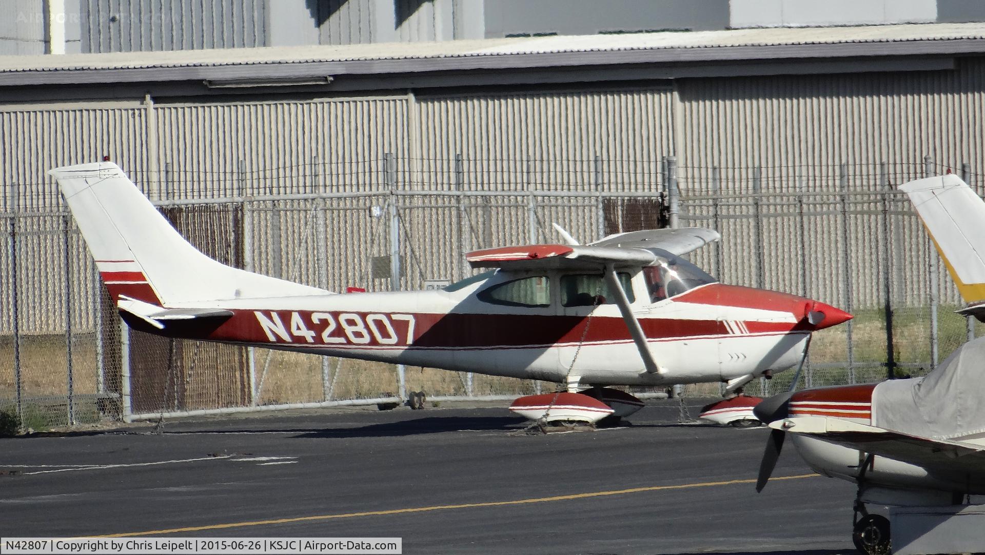 N42807, 1968 Cessna 182L Skylane C/N 18259198, A locally based 1968 Cessna 182L parked at the south GA ramp at San Jose International Airport, CA.