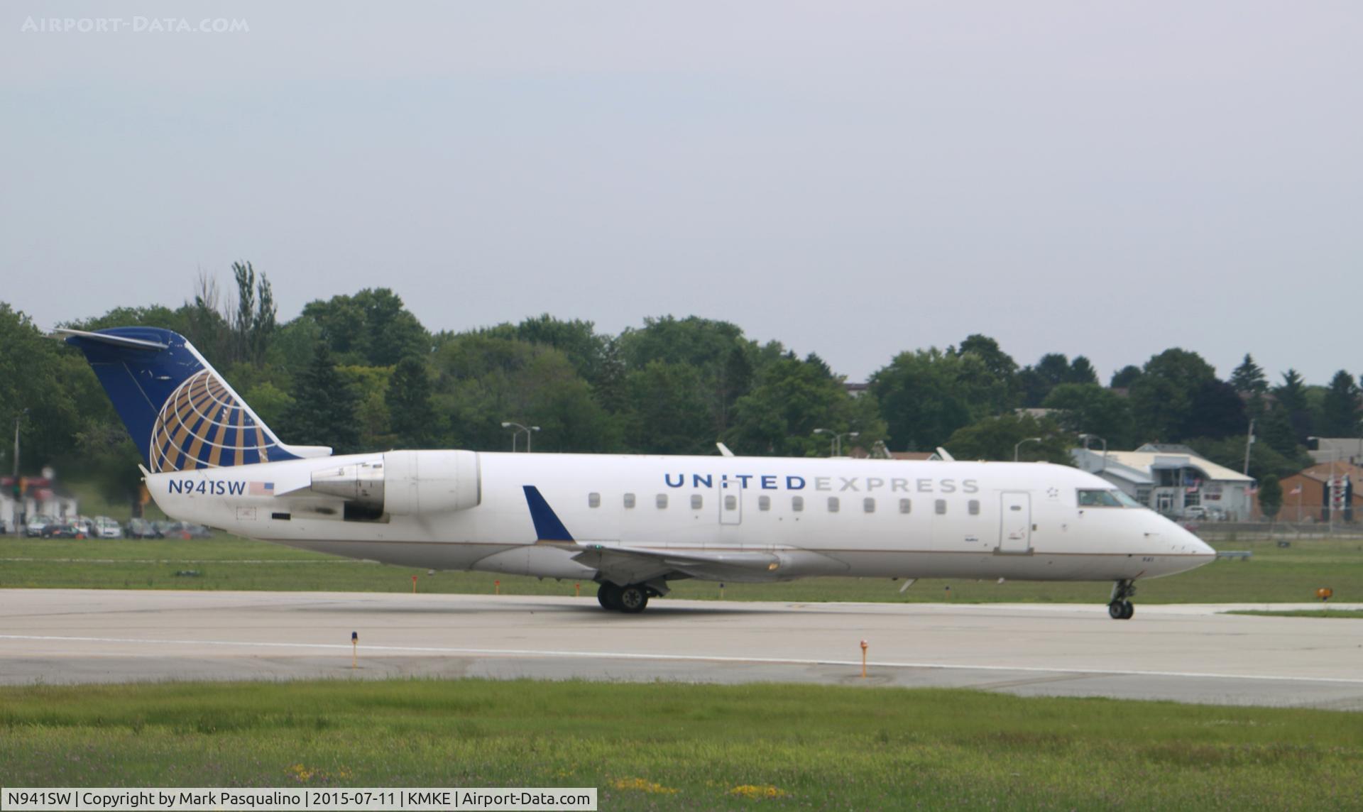N941SW, 2003 Bombardier CRJ-200LR (CL-600-2B19) C/N 7750, CL-600-2B19