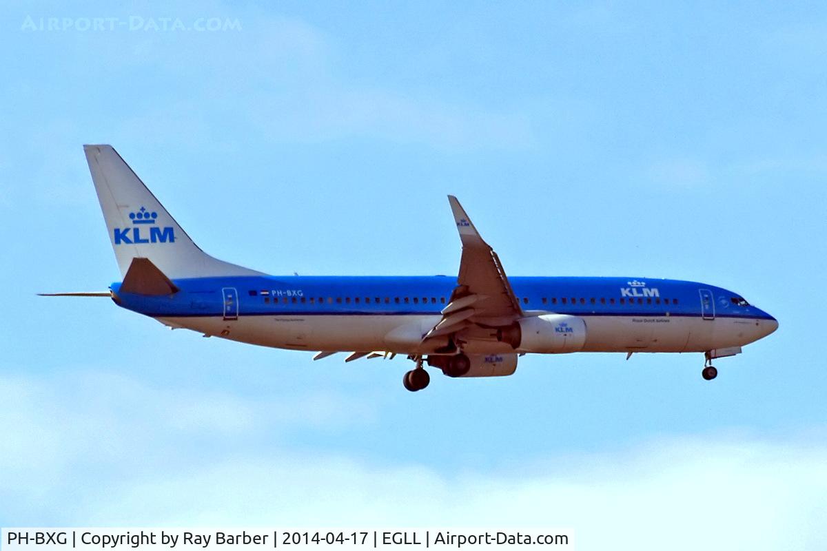 PH-BXG, 2000 Boeing 737-8K2 C/N 30357, Boeing 737-8K2 [30357] (KLM Royal Dutch Airlines) Home~G 17/04/2014. On approach 27L.