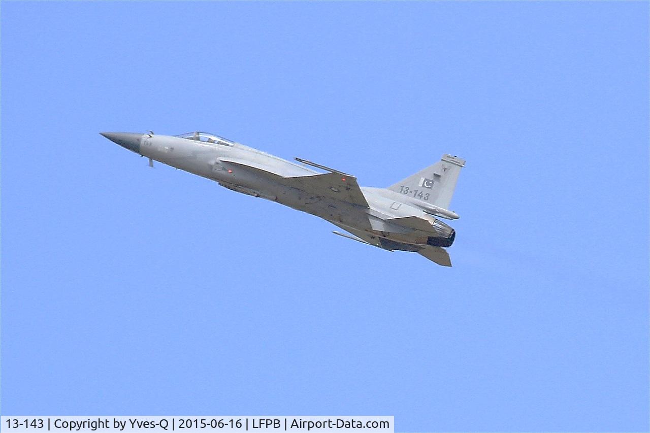 13-143, PAC JF-17 Thunder C/N FC10135, Pakistan Air Force JF-17 Thunder, On display, Paris-Le Bourget (LFPB-LBG) Air show 2015