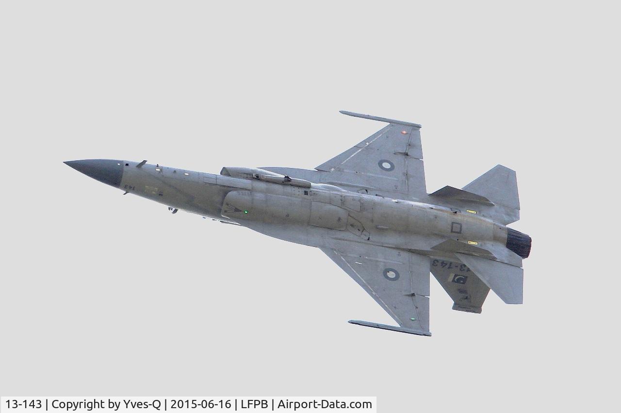 13-143, PAC JF-17 Thunder C/N FC10135, Pakistan Air Force JF-17 Thunder, On display, Paris-Le Bourget (LFPB-LBG) Air show 2015