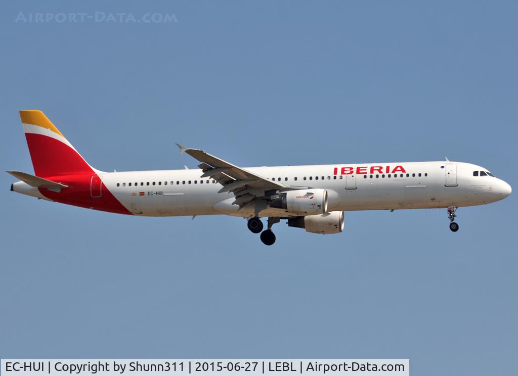EC-HUI, 1999 Airbus A321-211 C/N 1027, Landing rwy 25R in new c/s
