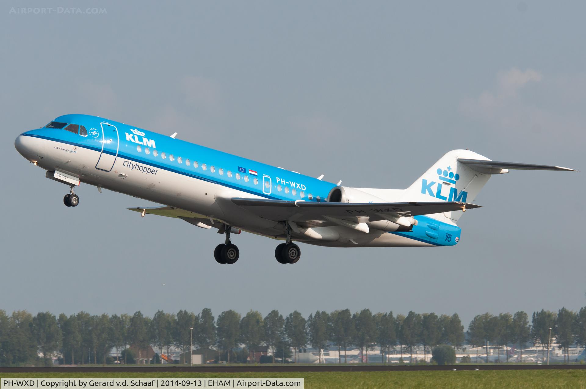 PH-WXD, 1995 Fokker 70 (F-28-0070) C/N 11563, Schiphol, September 2014