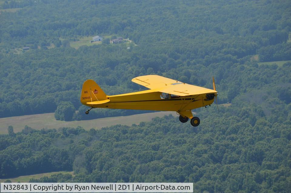 N32843, 1940 Piper J3C-65 Cub C/N 5653, In flight July 2015