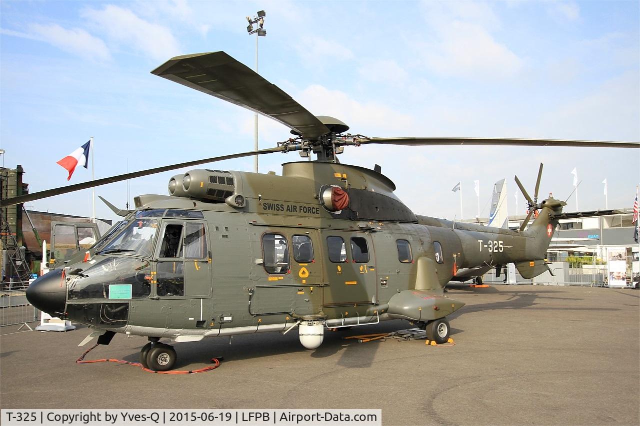 T-325, Aerospatiale TH89 Super Puma (AS-332M1) C/N 2367, Aerospatiale TH89 Super Puma (AS-332M1), Static display, Paris-Le Bourget (LFPB-LBG) Air show 2015
