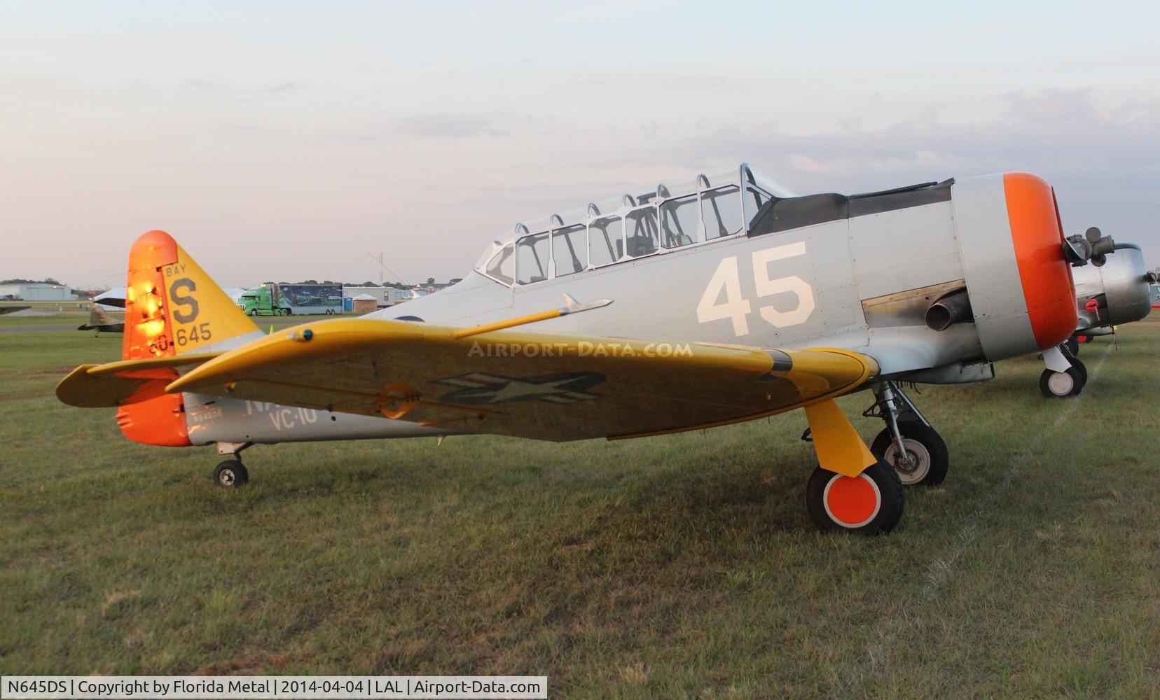 N645DS, 1944 North American SNJ-5 Texan Texan C/N 88-17678, SNJ-5