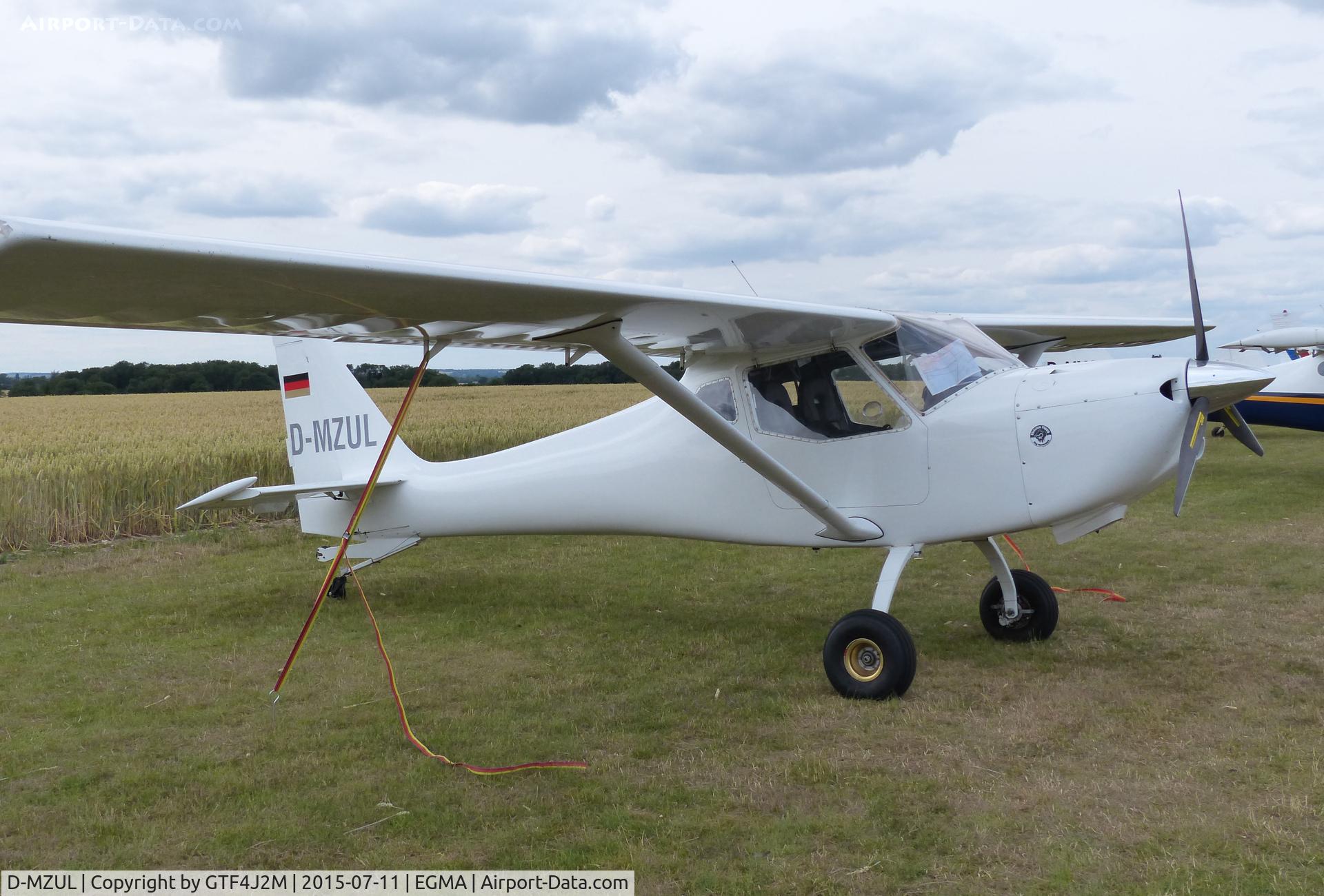 D-MZUL, B & F Technik Funk FK-9 C/N 09-03U-175, D-MZUL at Fowlmere 11.7.15