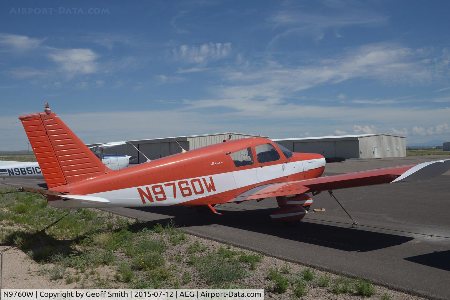 N9760W, 1967 Piper PA-28-140 C/N 28-23244, 1967 Piper PA-28