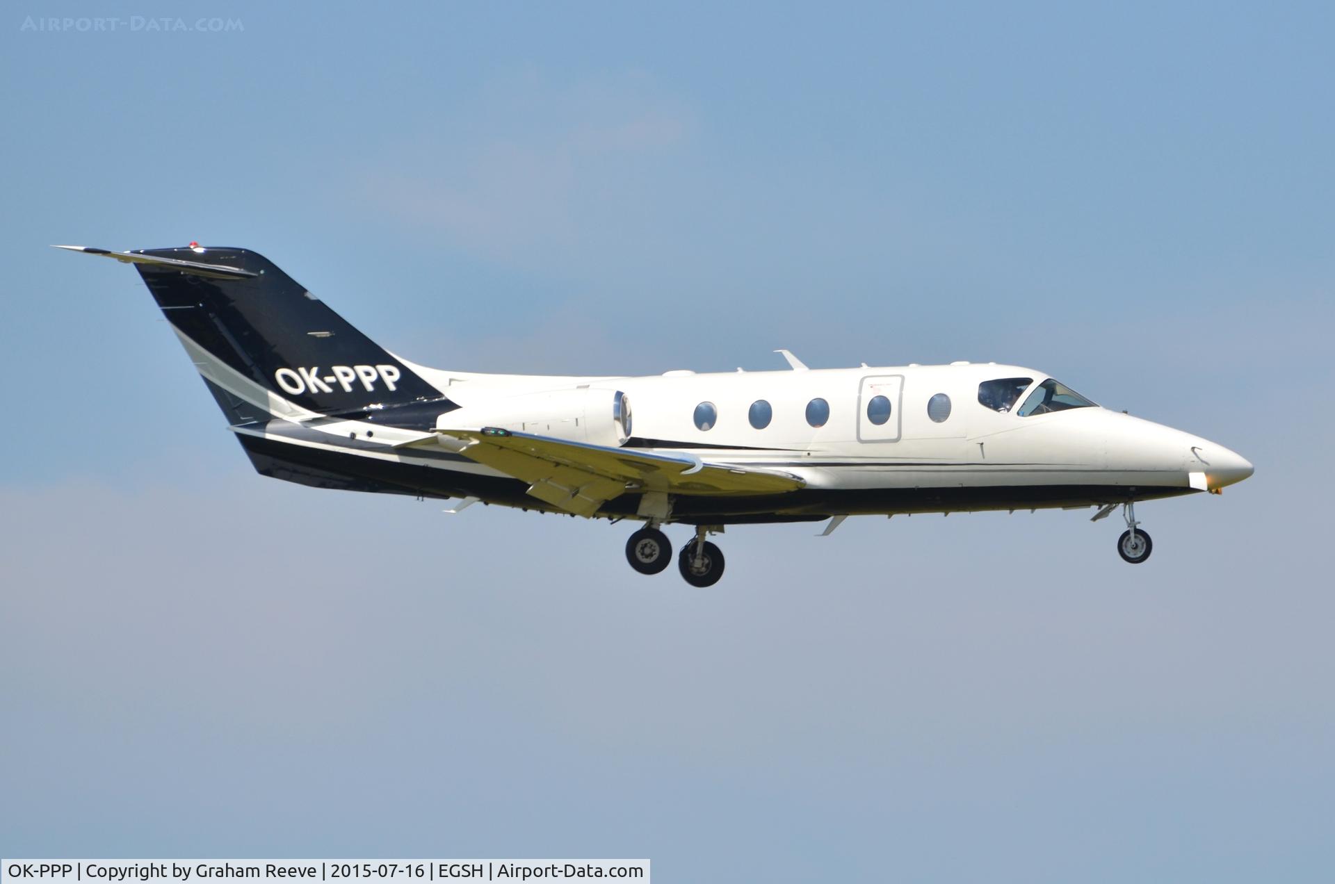 OK-PPP, 2004 Raytheon Hawker 400XP C/N RK-385, Landing at Norwich.
