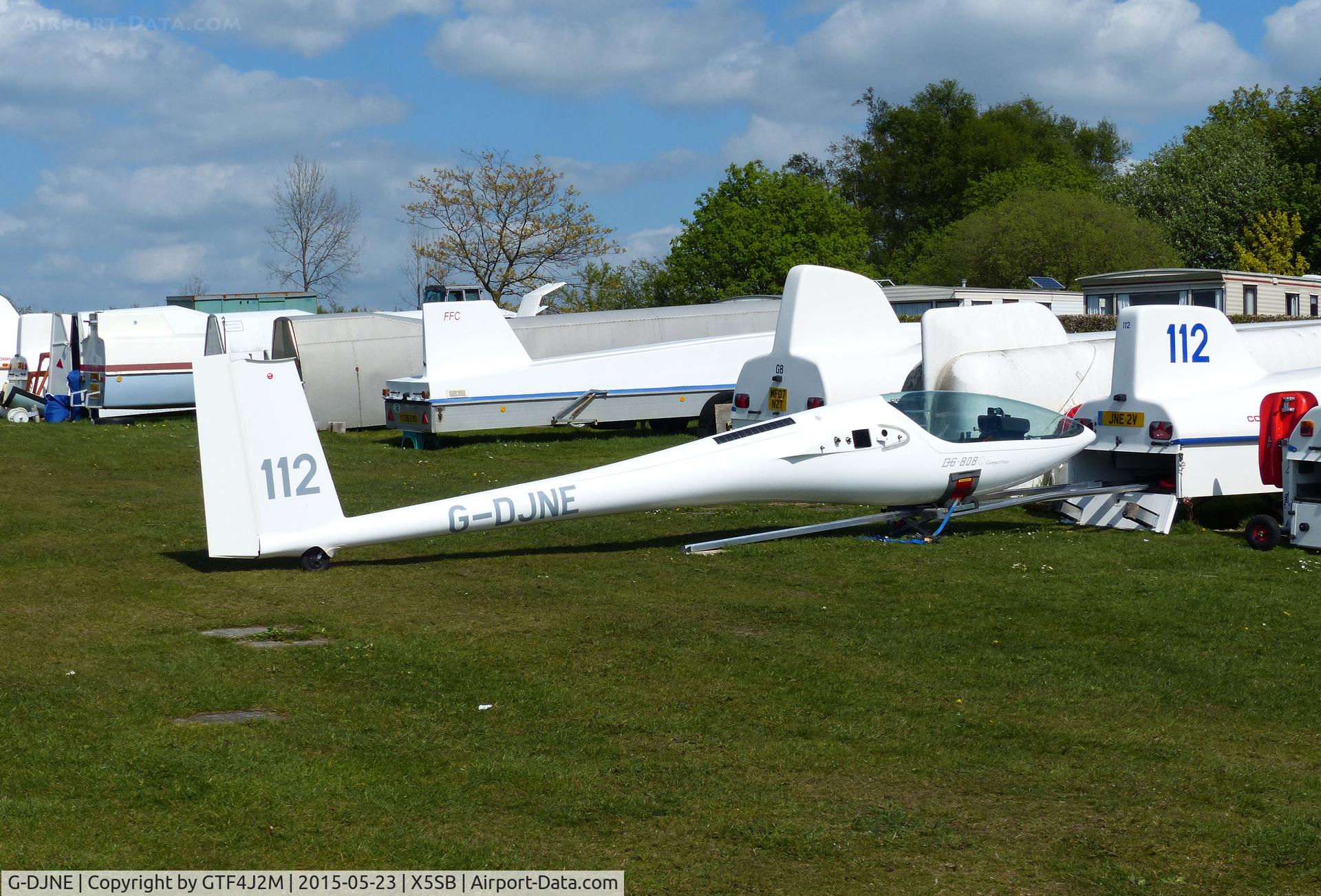 G-DJNE, 2009 Dg Flugzeugbau DG-808C C/N 8-406B305X67, G-DJNE '112' at Sutton Bank 23.5.15