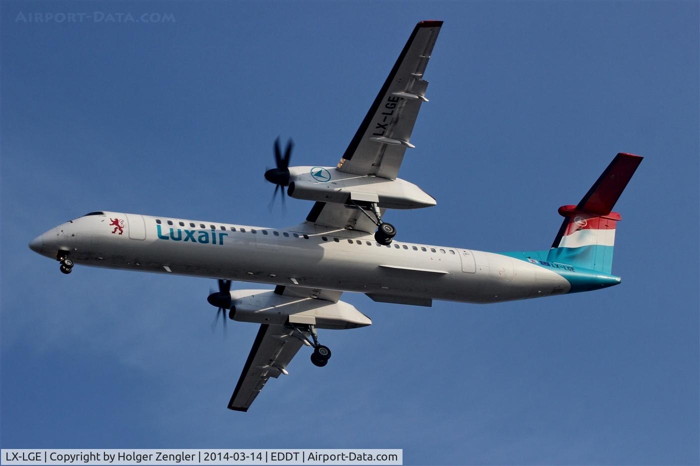 LX-LGE, 2009 De Havilland Canada DHC-8-402Q Dash 8 C/N 4284, On final track...