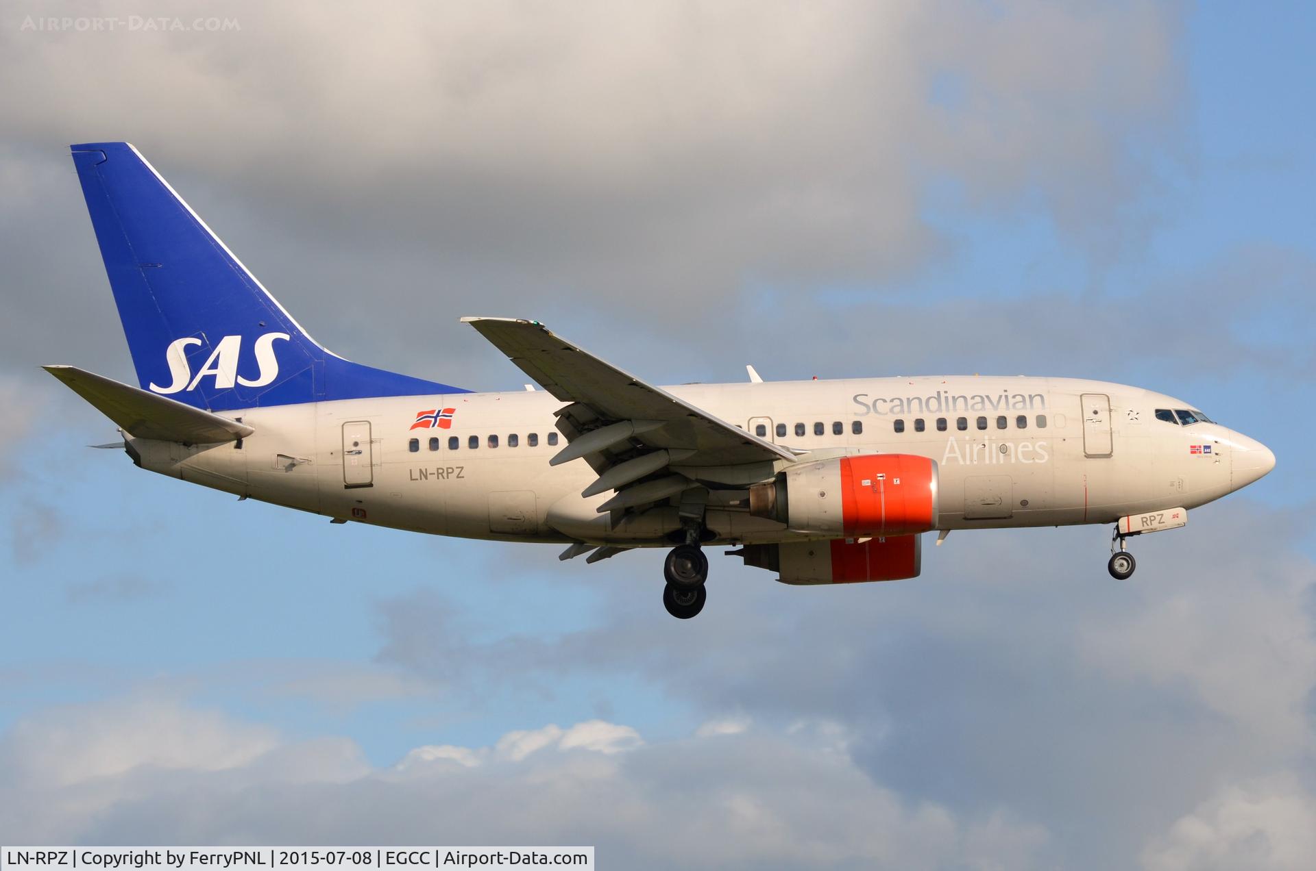 LN-RPZ, 1998 Boeing 737-683 C/N 28293, SAS baby B736 landing.