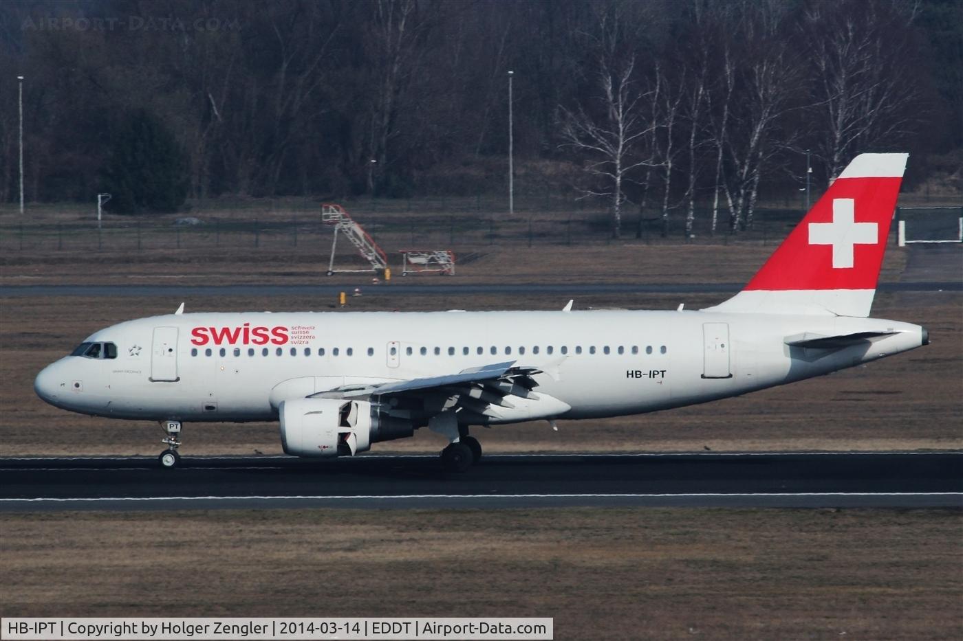 HB-IPT, 1997 Airbus A319-112 C/N 727, Arrival from ZRH...