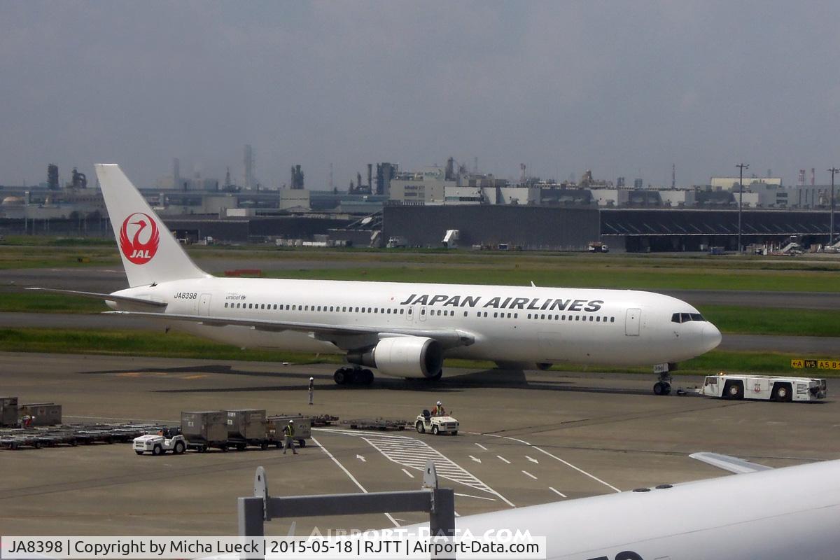 JA8398, 1994 Boeing 767-346 C/N 27312, At Haneda