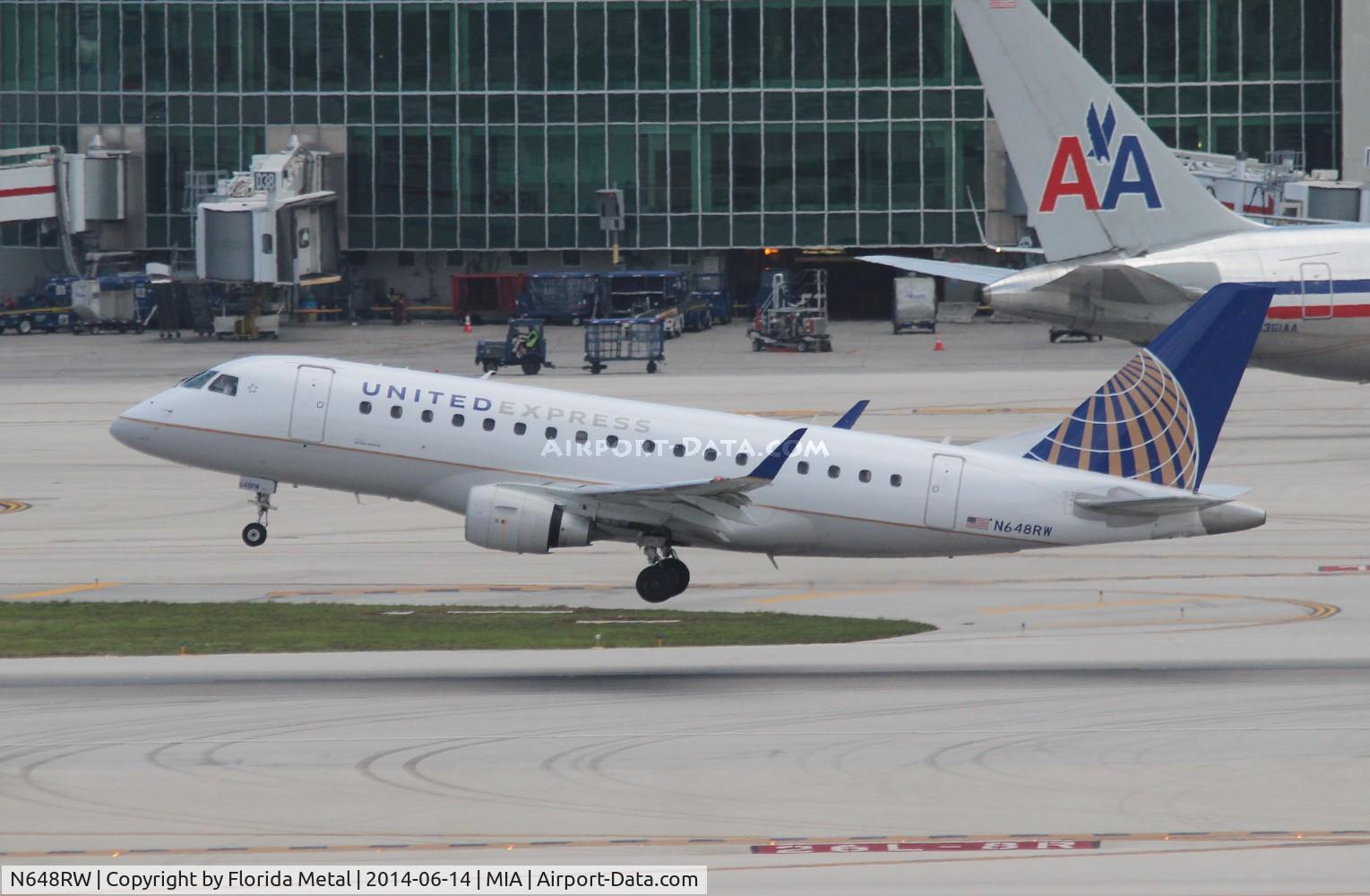 N648RW, 2005 Embraer 170SE (ERJ-170-100SE) C/N 17000068, United Express