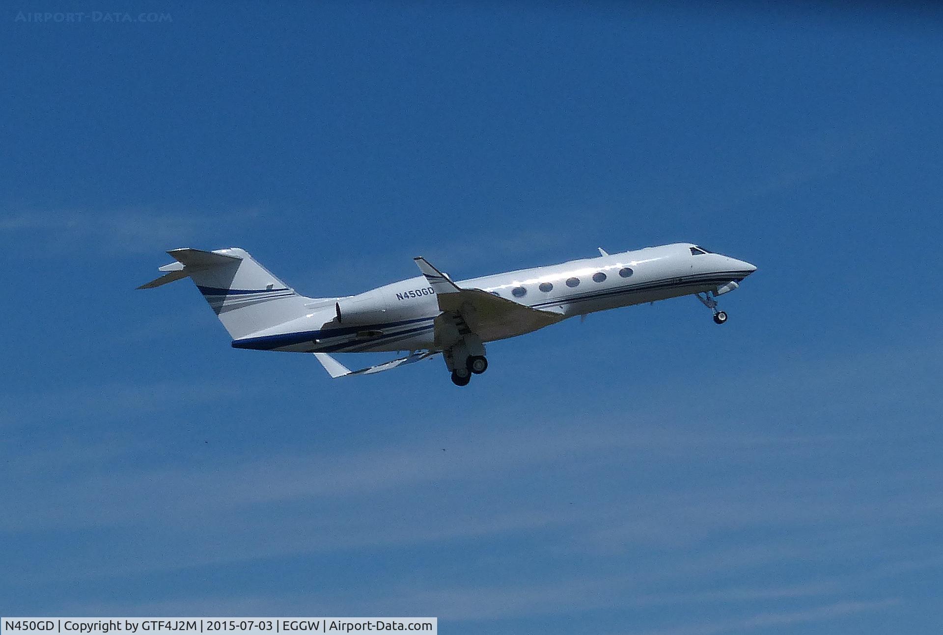 N450GD, 2014 Gulfstream Aerospace 450 C/N 4308, N450GD departing Luton 3.7.15