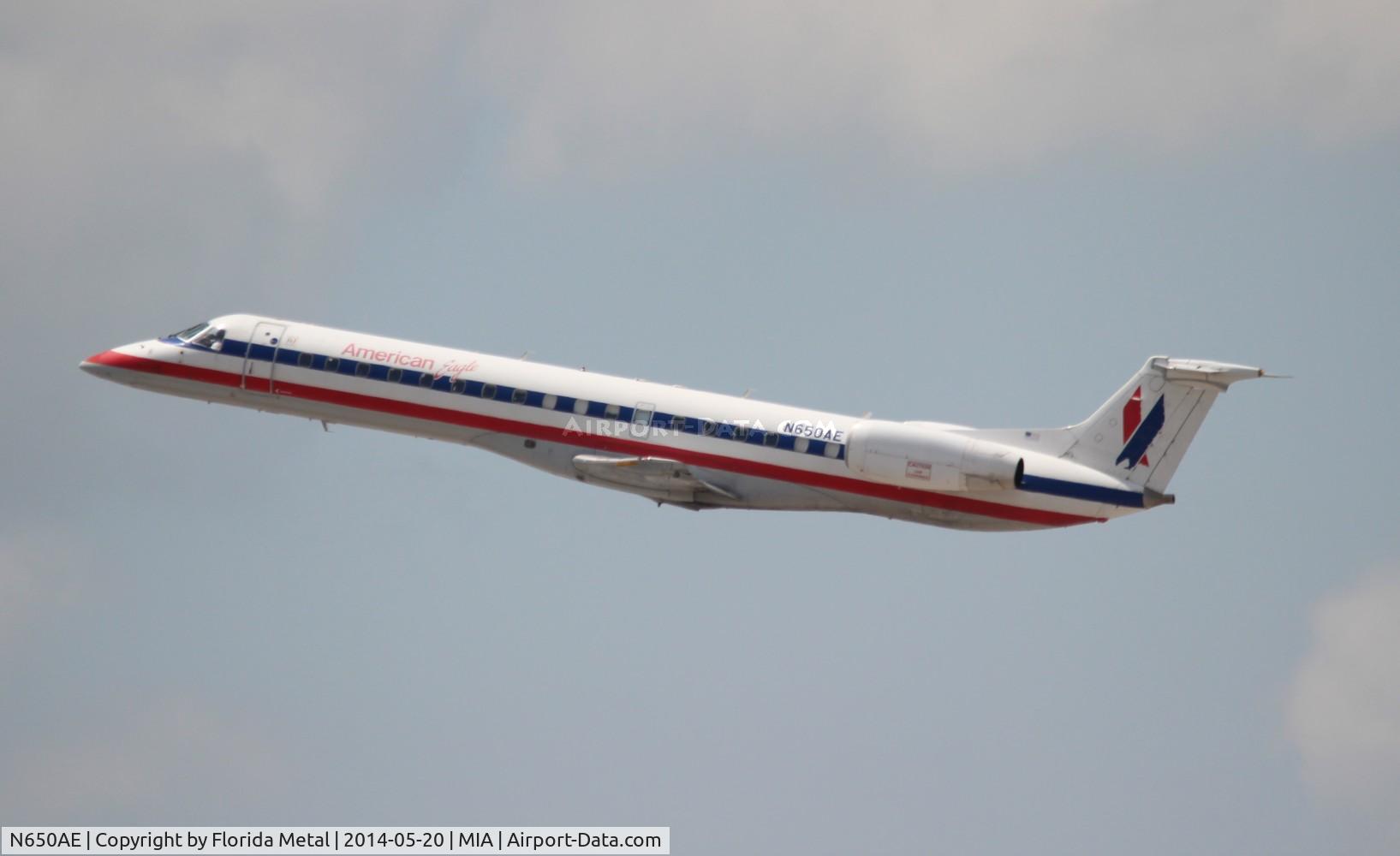 N650AE, 2001 Embraer ERJ-145LR (EMB-145LR) C/N 145417, American Eagle