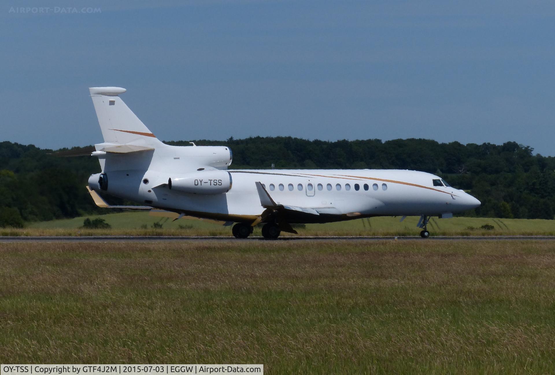 OY-TSS, 2010 Dassault Falcon 7X C/N 98, OY-TSS at Luton 3.7.15