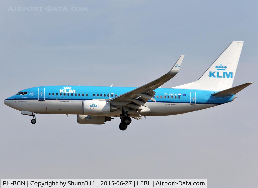 PH-BGN, 2011 Boeing 737-7K2 C/N 38125, Landing rwy 25R