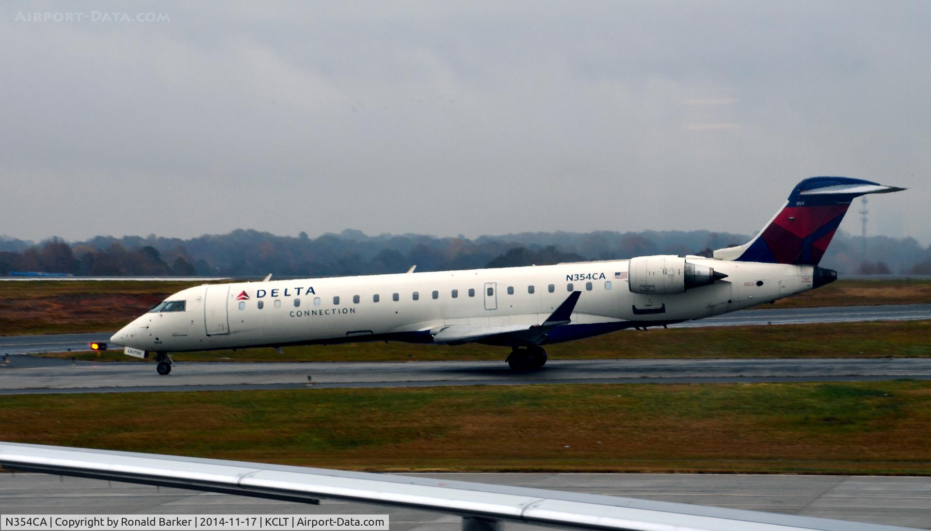 N354CA, 2002 Bombardier CRJ-701ER (CL-600-2C10) Regional Jet C/N 10064, Taxi CLT