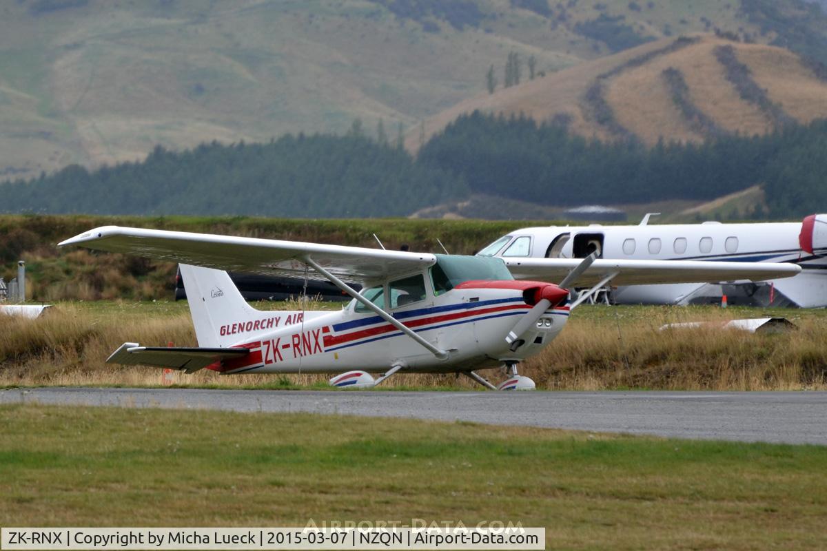 ZK-RNX, Cessna 172N C/N 17273544, At Queenstown
