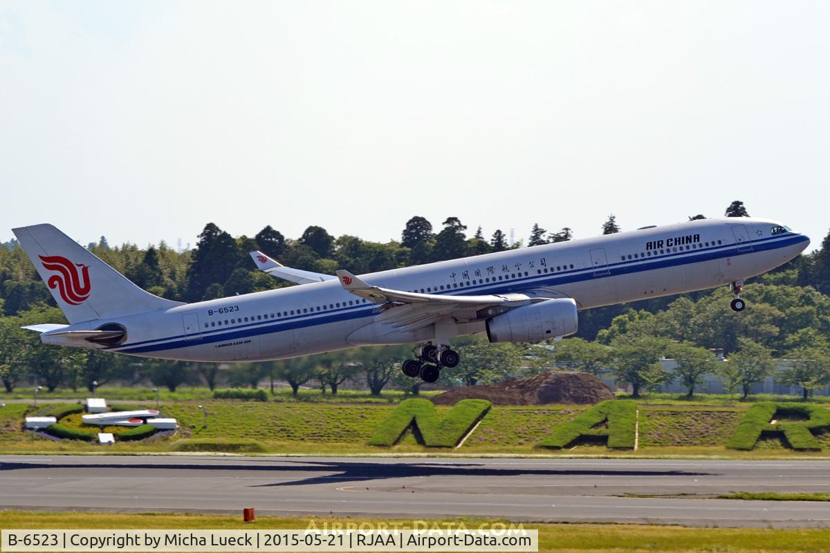 B-6523, 2010 Airbus A330-343X C/N 1187, At Narita