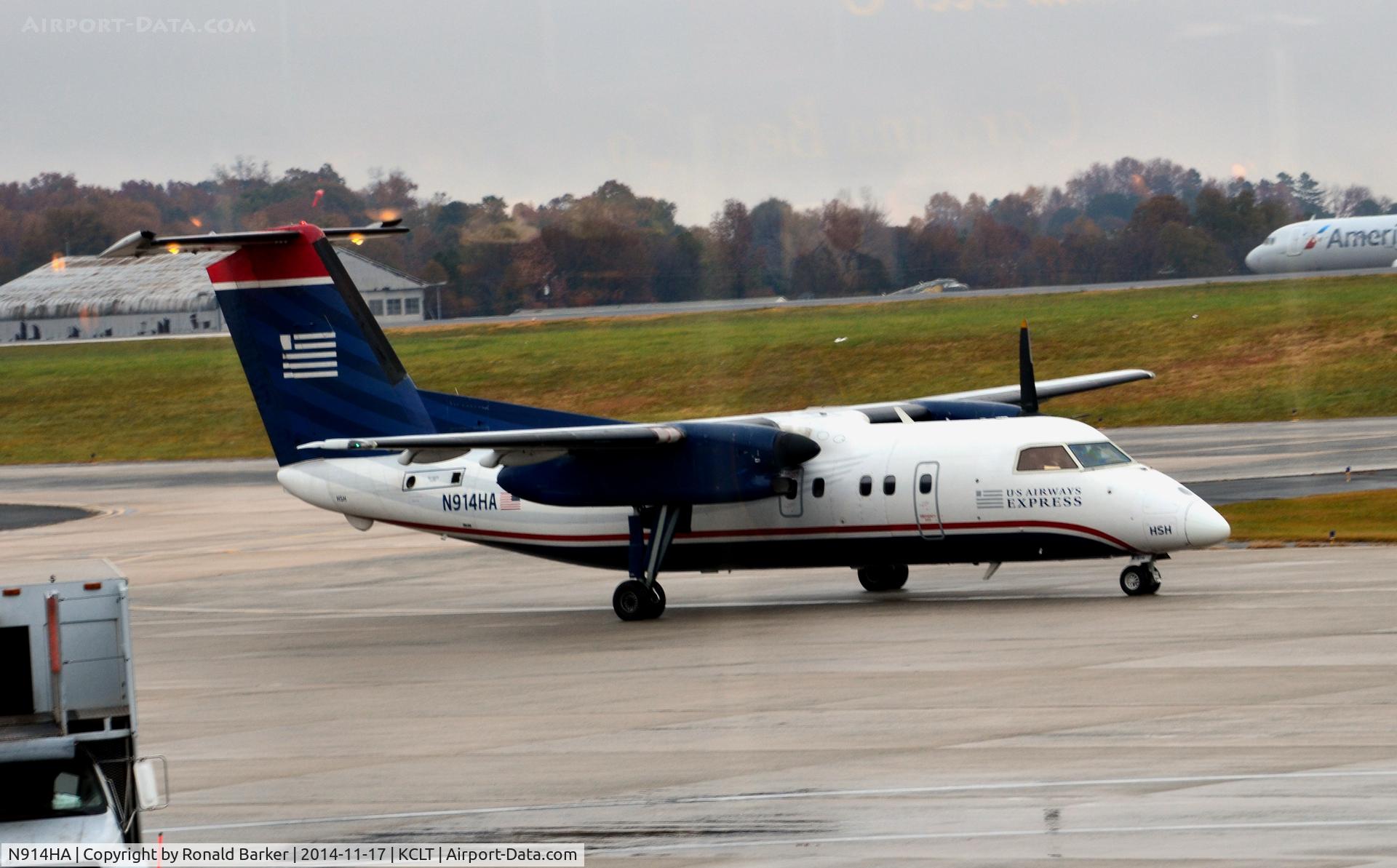 N914HA, 1986 De Havilland Canada DHC-8-102 Dash 8 C/N 053, Taxi CLT