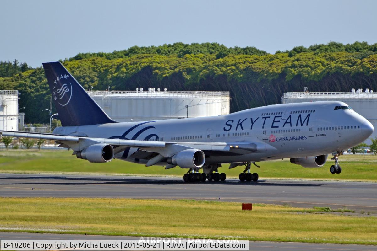 B-18206, 1998 Boeing 747-409 C/N 29030, At Narita