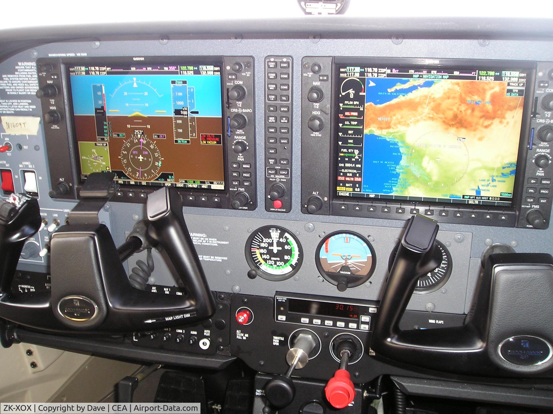 ZK-XOX, 2005 Cessna 172S C/N 172S10004, G1000