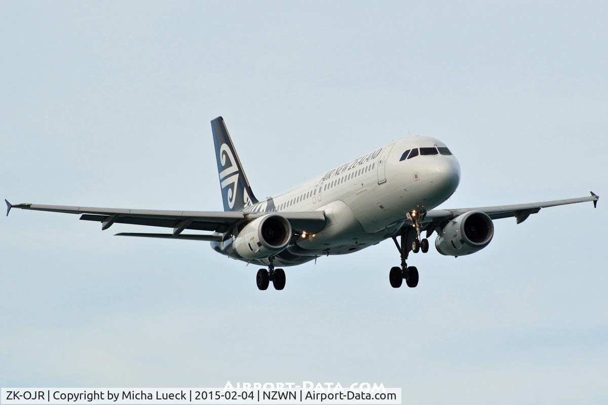 ZK-OJR, 2011 Airbus A320-232 C/N 4884, At Wellington