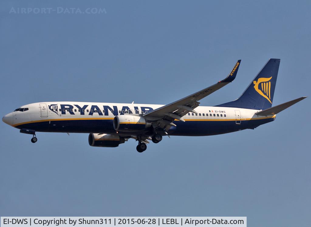EI-DWS, 2007 Boeing 737-8AS C/N 33625, Landing rwy 25R
