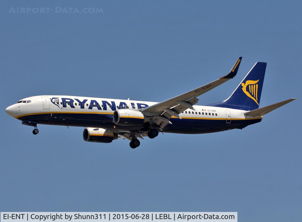 EI-ENT, 2010 Boeing 737-8AS C/N 35040, Landing rwy 25R