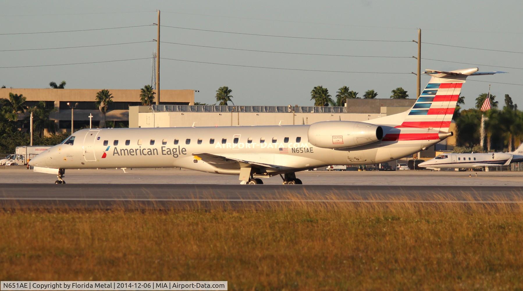 N651AE, 2001 Embraer ERJ-145LR (EMB-145LR) C/N 145422, Eagle E145