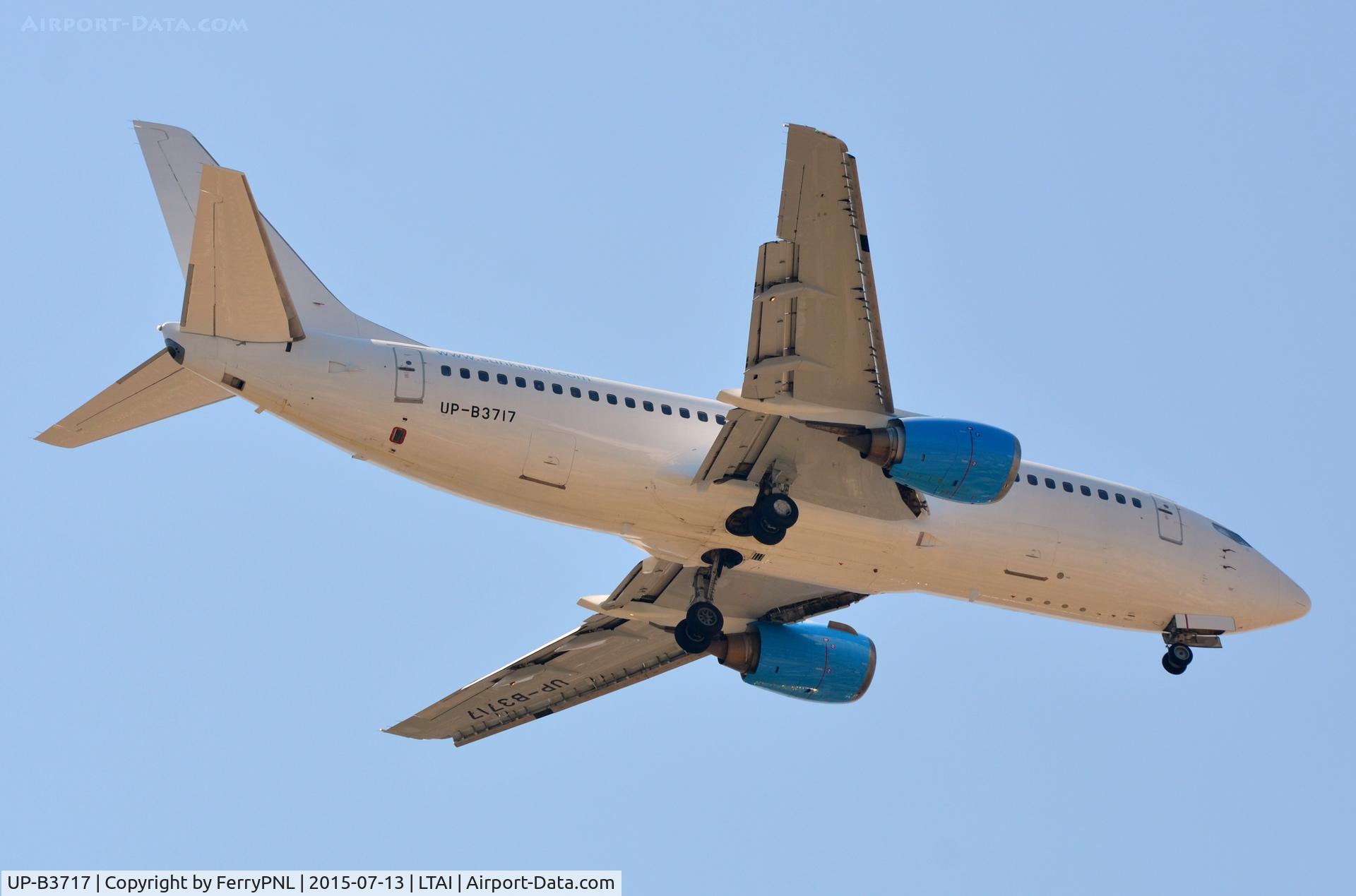 UP-B3717, 1990 Boeing 737-322 C/N 24664, Sunkar Air B733 landing