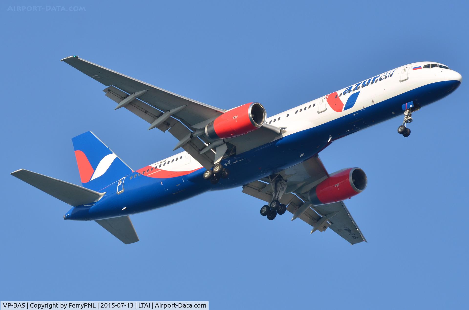 VP-BAS, 1998 Boeing 777-2Q8/ER C/N 27607, Azur Air B752
