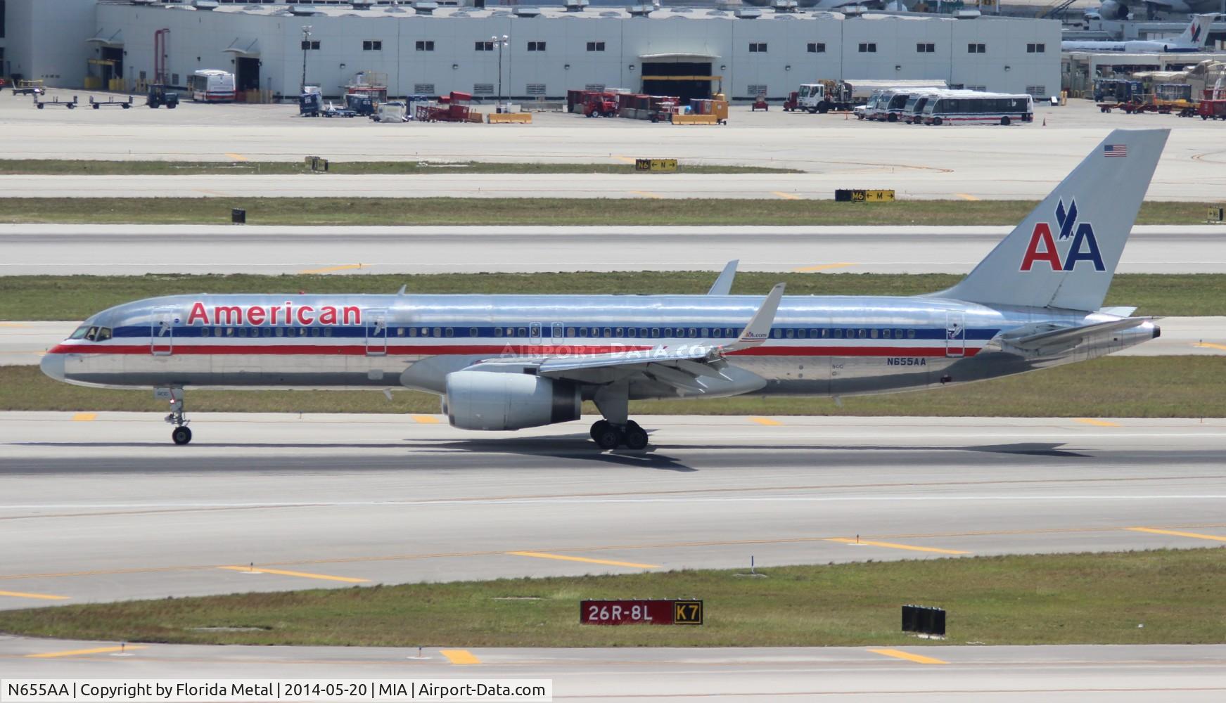 N655AA, 1991 Boeing 757-223 C/N 24613, American