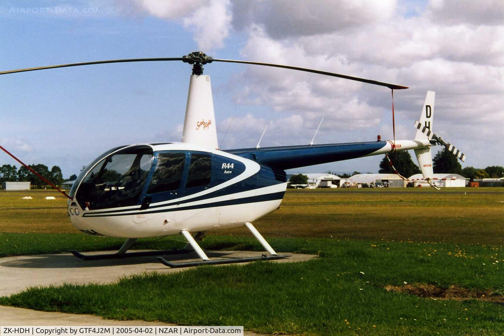 ZK-HDH, Robinson R44 C/N 0198, ZK-HDH at Ardmore 2.4.05