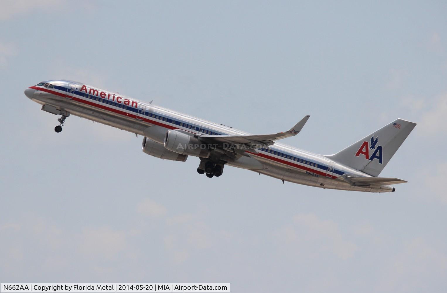 N662AA, 1992 Boeing 757-223 C/N 25296, American