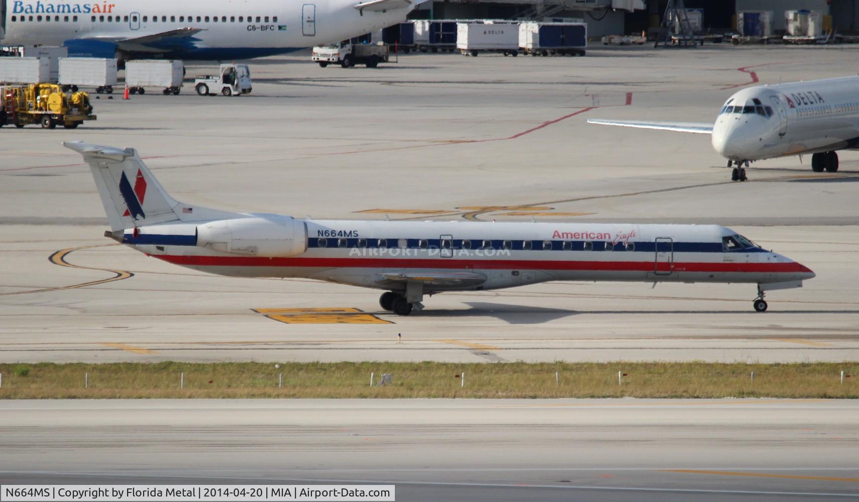 N664MS, 2004 Embraer ERJ-145LR (EMB-145LR) C/N 145779, American Eagle