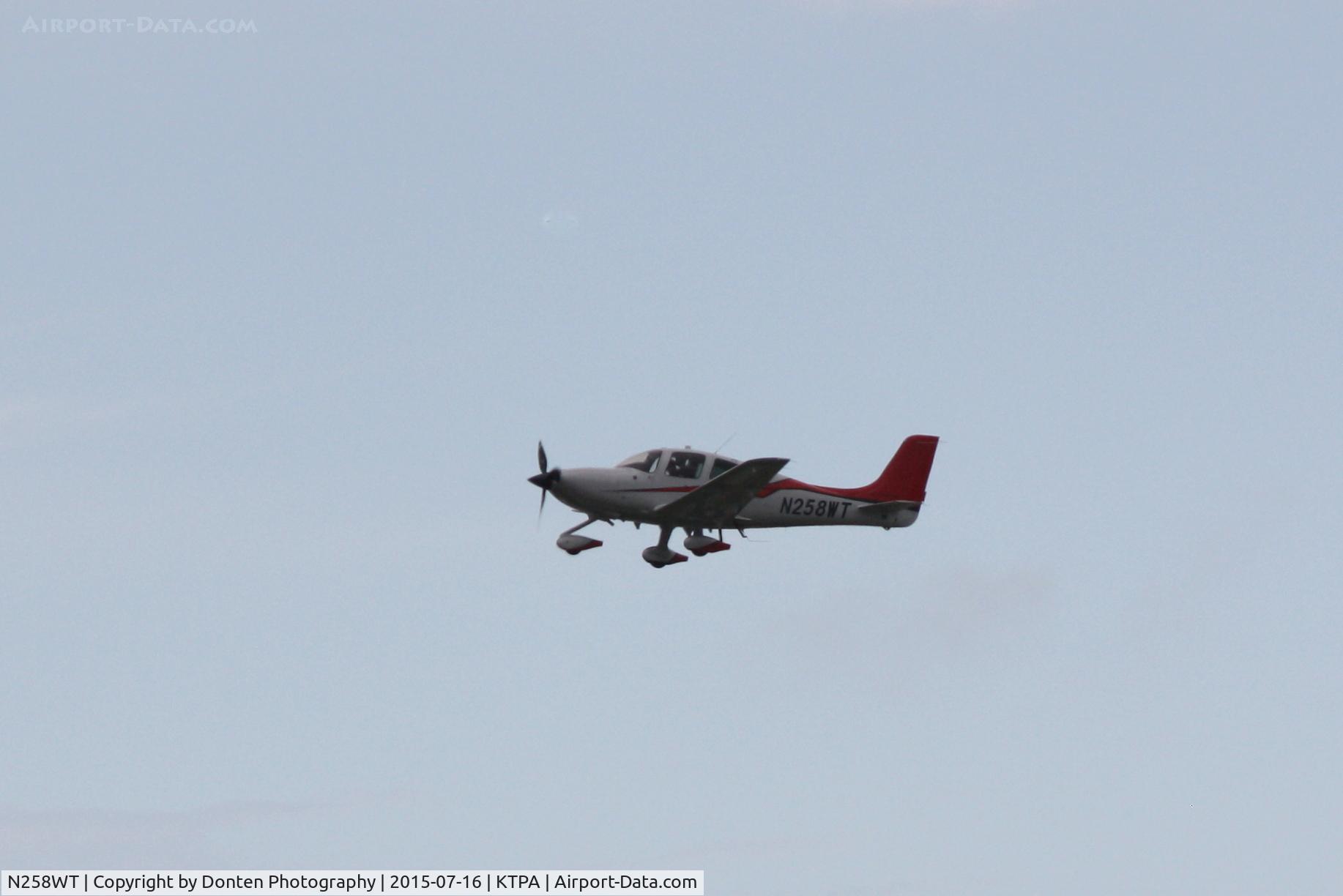 N258WT, 2014 Cirrus SR22 C/N 4152, Cirrus SR-22 (N258WT) departs Tampa International Airport enroute to Lakeland Linder Airport
