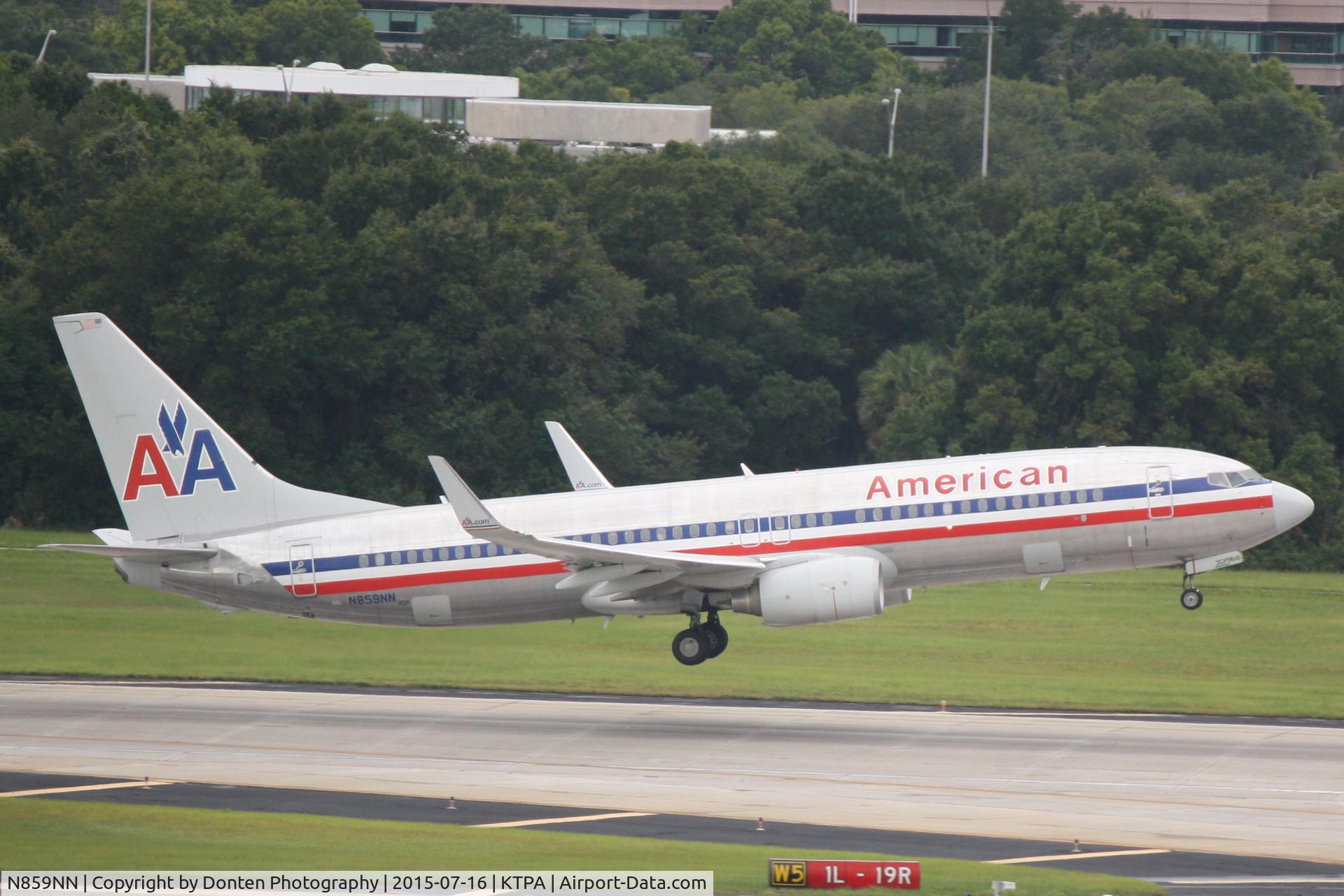 N859NN, Boeing 737-823 C/N 29555, American Flight 2399 (N859NN) departs Tampa International Airport enroute to Chicago/O'Hare International Airport